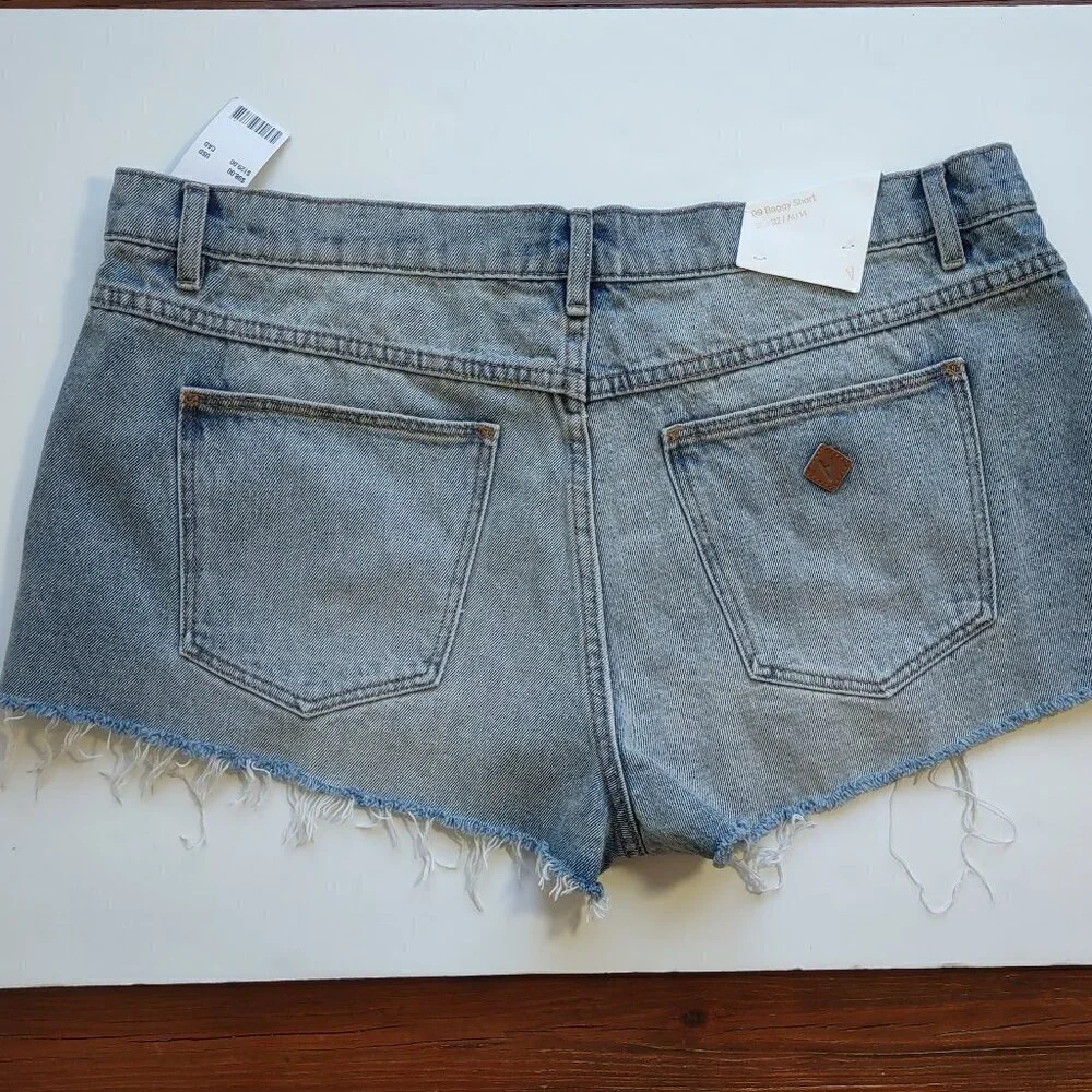NWT Urban Outfitters Micro Denim Shorts Size 32 Mid-Rise Distressed Indie Beach